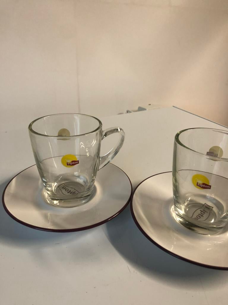 2xlipton glas met schotels, Verzamelen, Glas en Borrelglaasjes, Ophalen of Verzenden, Zo goed als nieuw