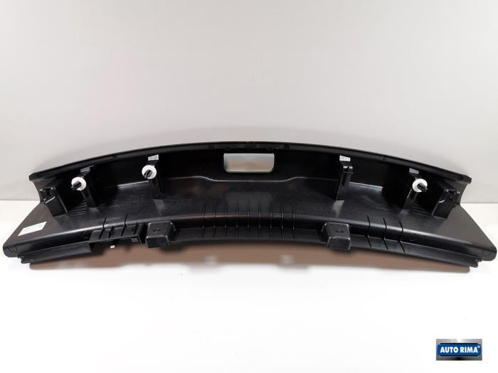 Afdekking slotvanger achter van een Polestar 2, Gebruikt, -, Overige automerken, -