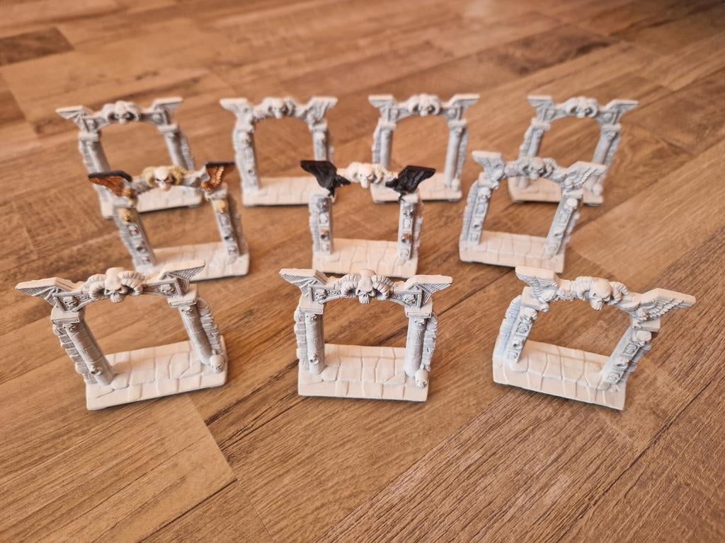 Warhammer Quest deuren uit 1995, Hobby en Vrije tijd, Gezelschapsspellen | Bordspellen, Ophalen of Verzenden