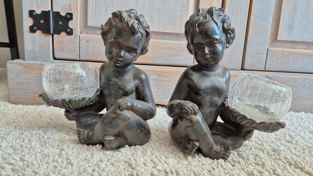 Setje stenen beelden met glazen windlichtje..., Ophalen of Verzenden, Overige materialen, Minder dan 25 cm