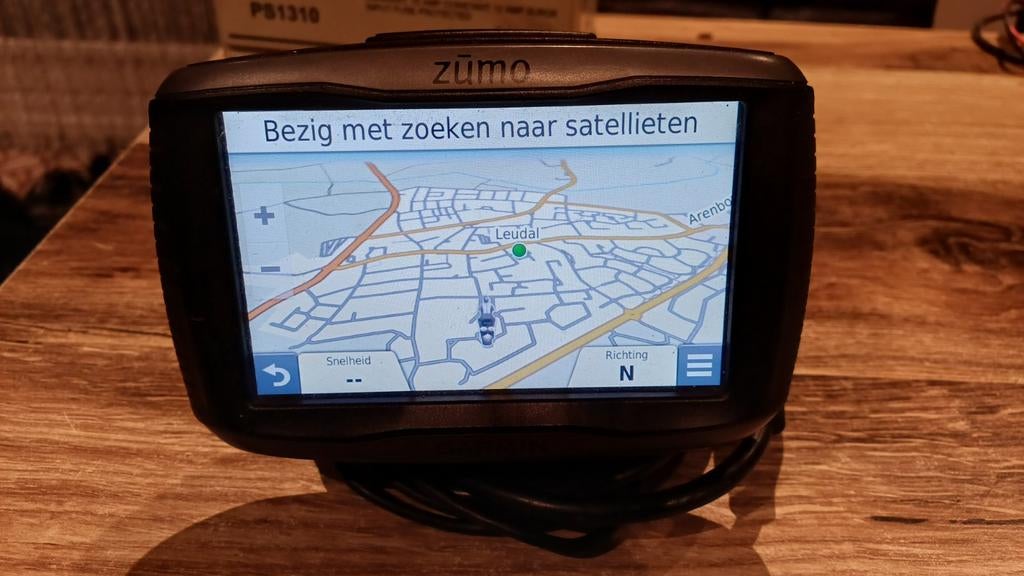 Garmin Zumo 590 + houder + stuurmontage, Ophalen of Verzenden