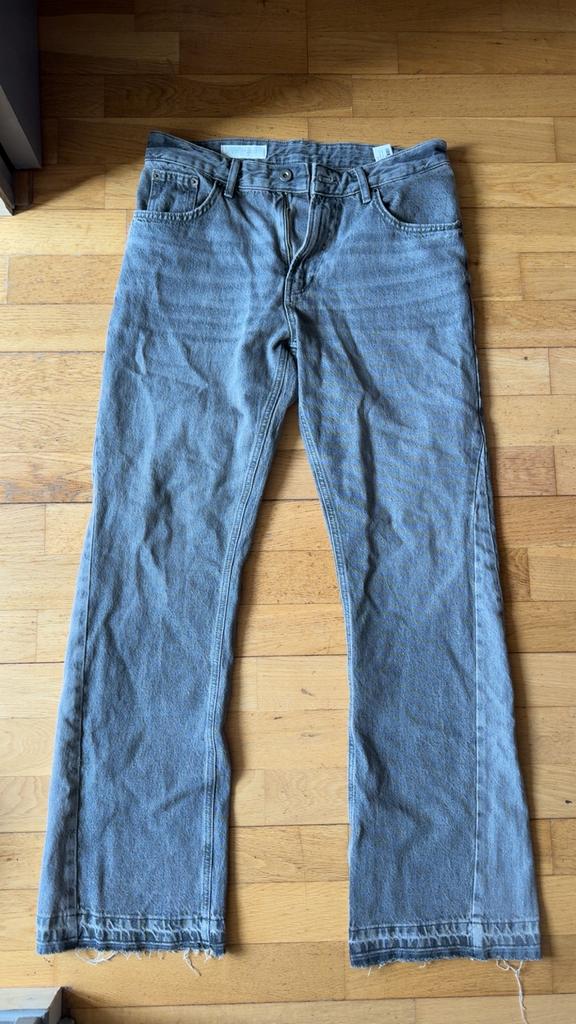 Zara Flared Broek, Ophalen of Verzenden, Nieuw, Grijs, W33 - W34 (confectie 48/50)