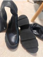 Zwarte overknee laarzen met grove zool, Kleding | Dames, Schoenen, Ophalen of Verzenden, Gedragen, Zwart, Hoge laarzen