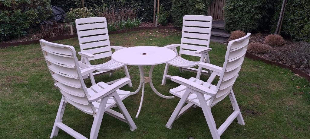 Tuinset met tafel, Tuin en Terras, Tuinsets en Loungesets, Ophalen, 4 zitplaatsen, Kunststof, Gebruikt