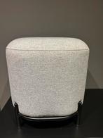 Poef, lichtgrijs, Tenzo, Ophalen, Zo goed als nieuw, Rond, Minder dan 50 cm