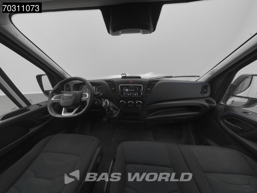 Iveco Daily 35S18 3.0L Automaat L2H2 3,5t Trekhaak 180PK ACC, Auto's, Automaat, Stof, Gebruikt, Euro 6