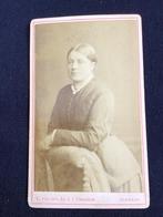 CDV, Vrouw, C. VAN DER AA & J. CHRISPIJN, ALKMAAR, Ophalen of Verzenden, Voor 1940, Gebruikt, Foto
