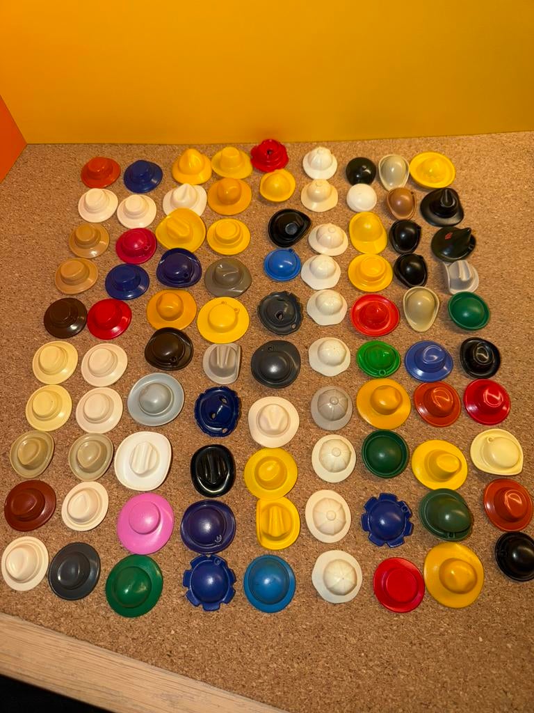 Playmobil: partij hoeden (90 stuks):, Ophalen of Verzenden, Gebruikt, Los playmobil