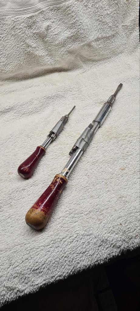 Vintage pompschroevendraaiers (2 stuks), Ophalen, Gebruikt