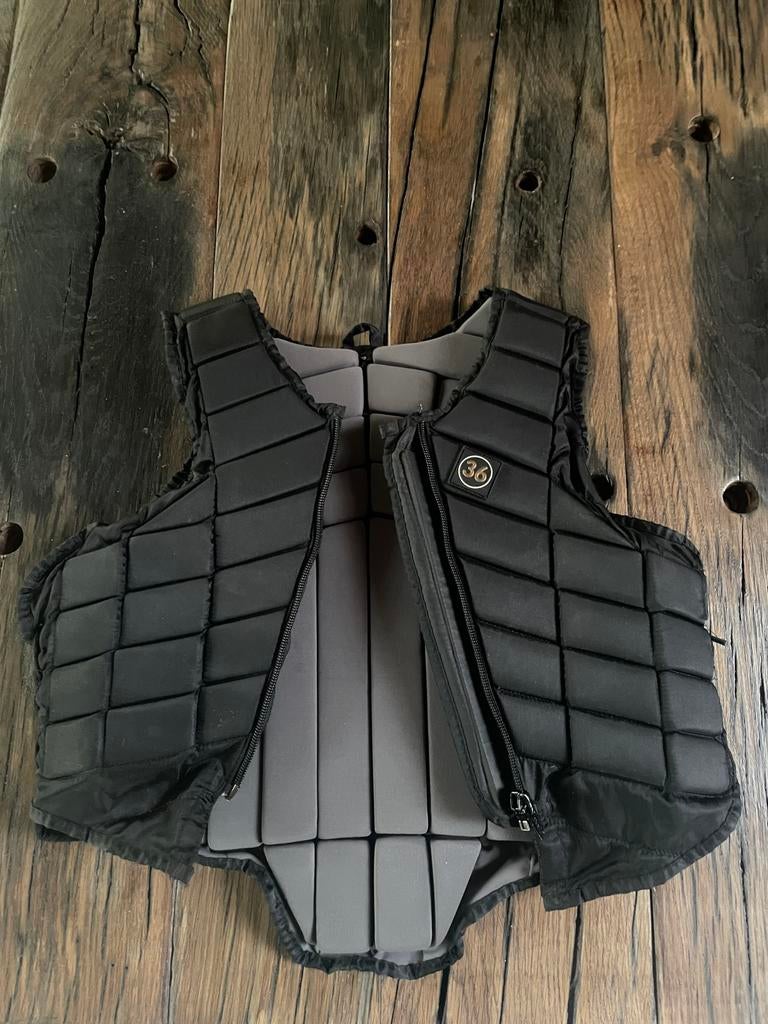 Bodyprotector zwart maat: 36 IZGS verstelbaar, Ophalen of Verzenden, Zo goed als nieuw, Overige soorten