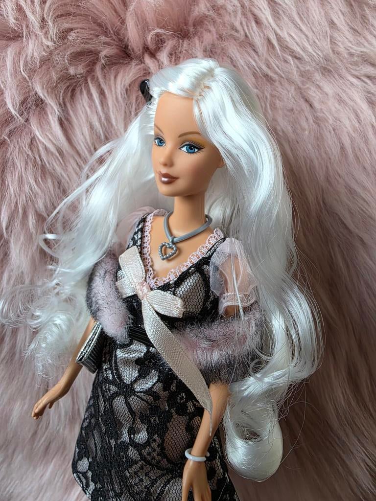 Fashion fever barbie restyle reroot, Verzamelen, Ophalen of Verzenden, Zo goed als nieuw, Pop
