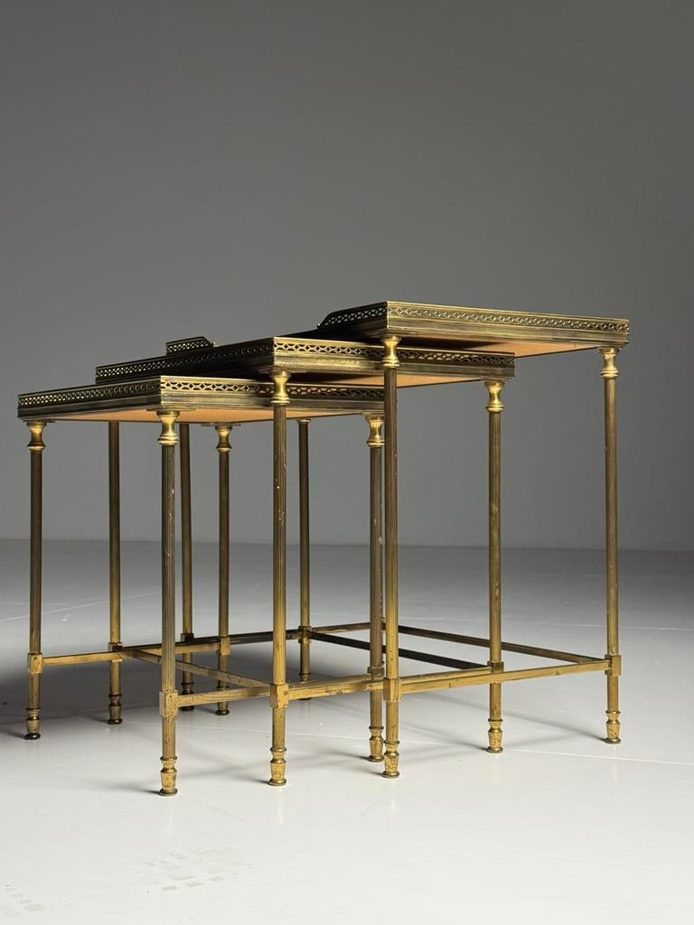 Vintage nesting tables, Ophalen of Verzenden