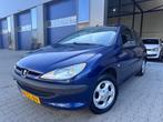 Peugeot 206 1.4 XT schuifdak met nieuwe apk! inruil topper!, Auto's, Peugeot, 15 km/l, 31 €/maand, 4 cilinders, Blauw