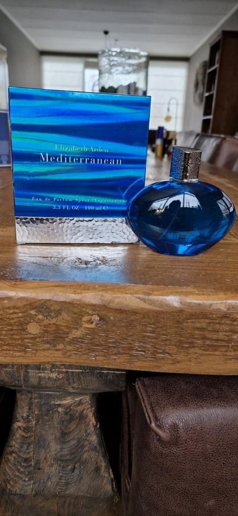 Elizabeth Arden

Mediterranean

Eau de parfum spray, Ophalen of Verzenden, Nieuw