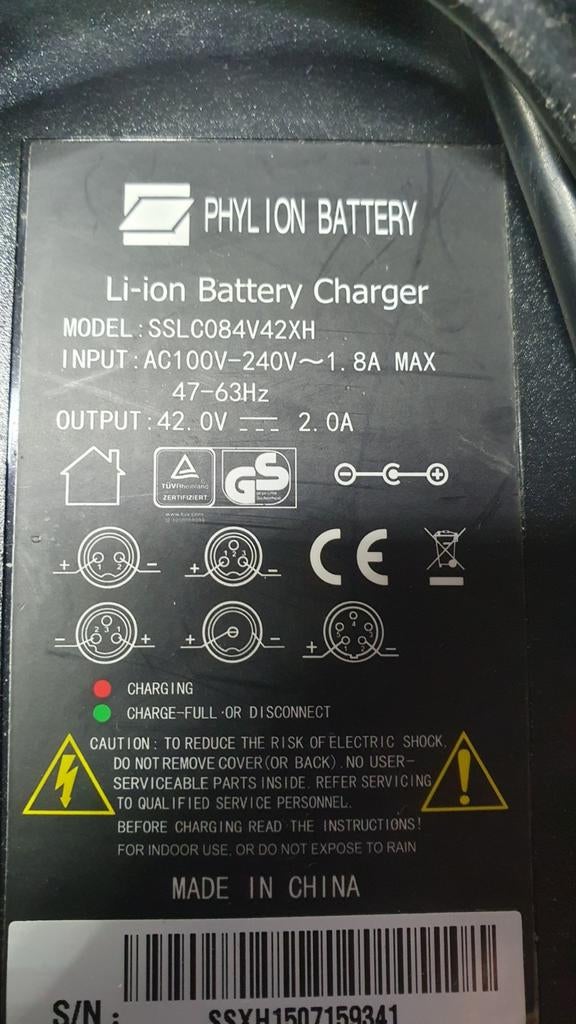 Accu Li-ion batterij Charger 42Vdc-2Amp., Ophalen of Verzenden, Gebruikt