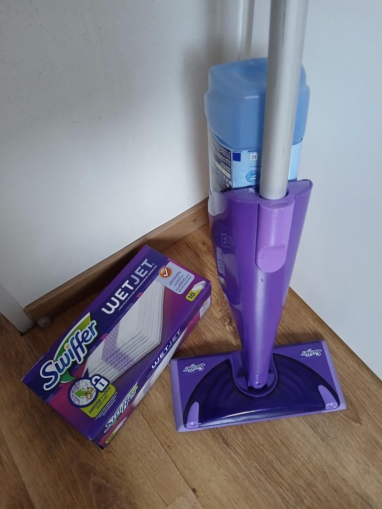 Swiffer WetJet met volle doos reinigingsdoekjes, Ophalen