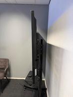 Clevertouch 65 inch touchscreen monitor, Ophalen, Gebruikt, VGA, Touchscreen