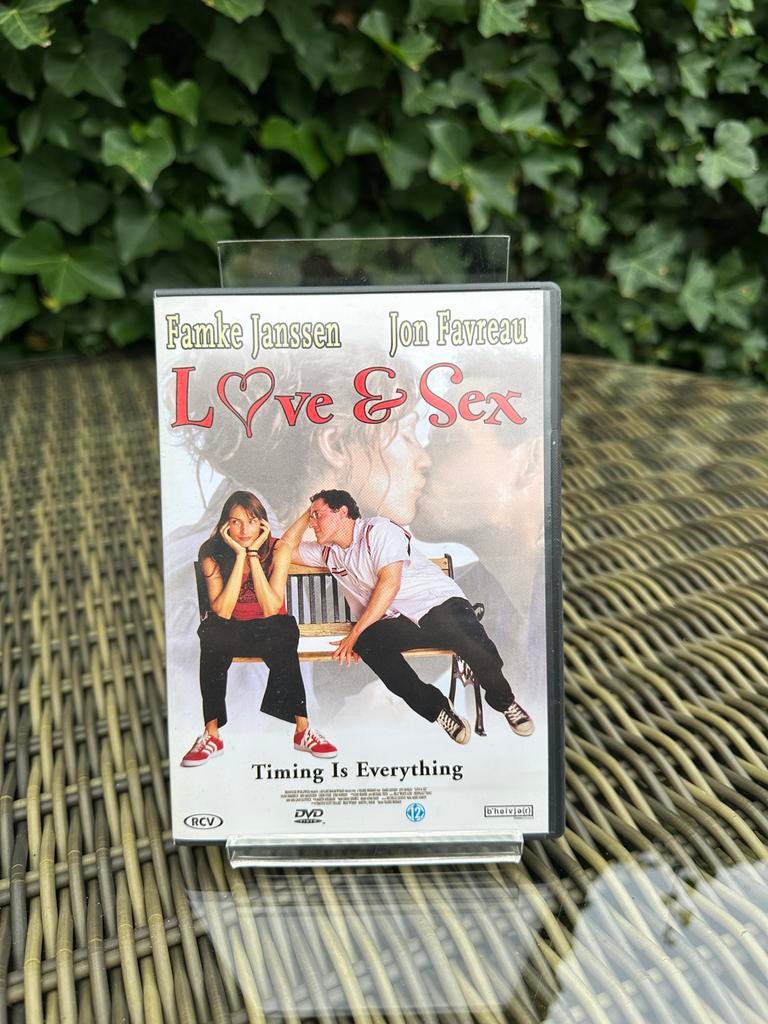 Love & Sex, Vanaf 12 jaar, Ophalen of Verzenden, Zo goed als nieuw, Overige genres