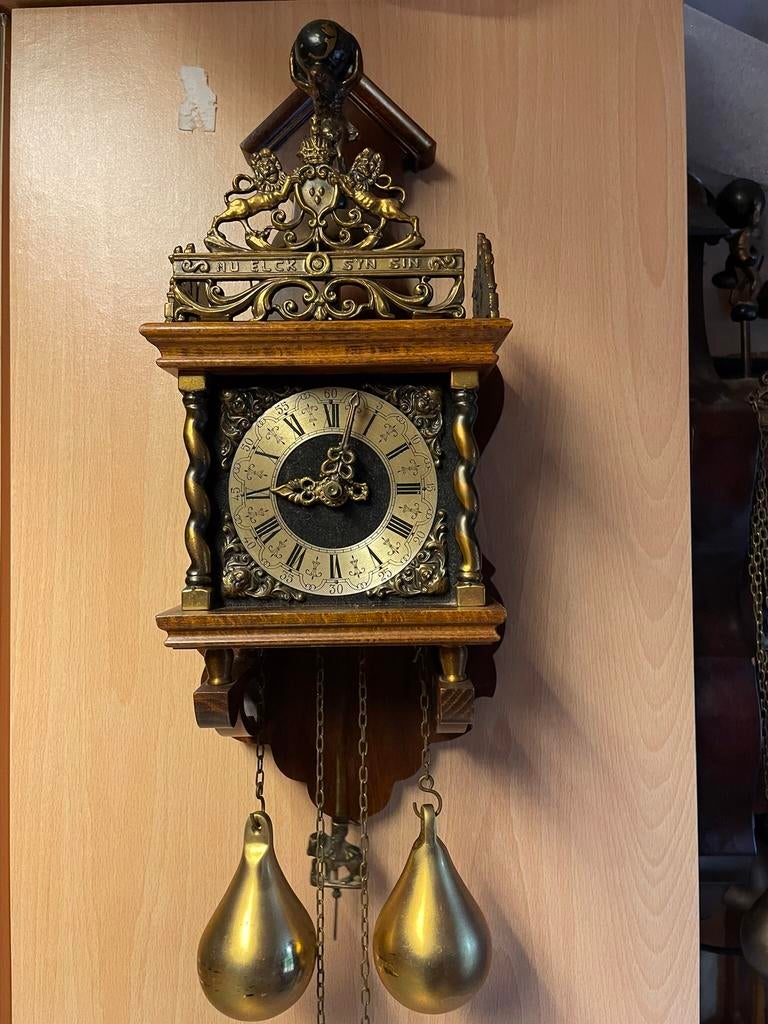 Diverse klokken, Ophalen