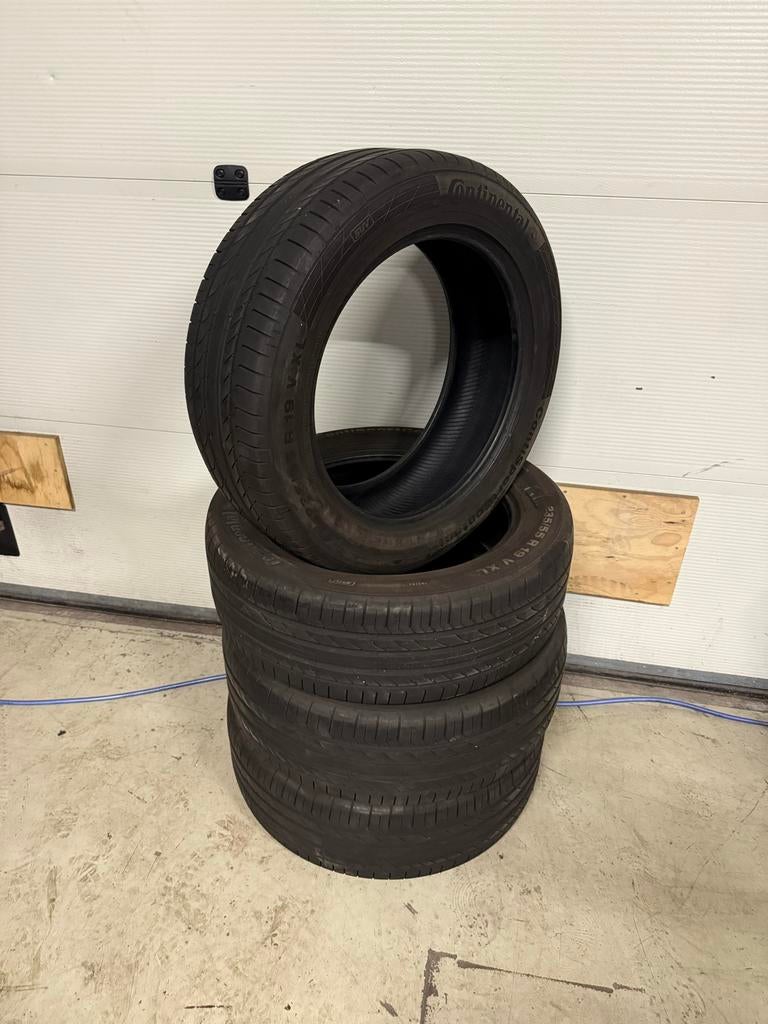 Continental Contisportcontact 5 235/55R19 V XL (4 stuks), Auto-onderdelen, Banden en Velgen, Gebruikt, 235 mm, Band(en), Personenwagen