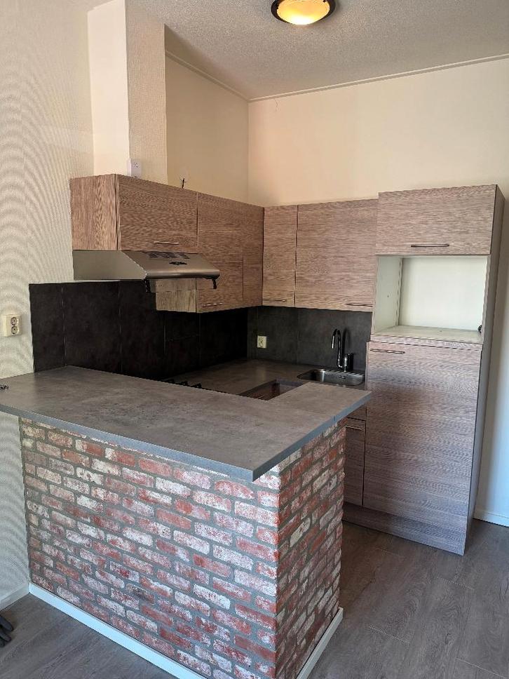 Kleine Bruynzeel hoekkeuken incl. apparatuur, Huis en Inrichting, Keuken | Complete keukens, Zo goed als nieuw, Hoekkeuken, Kunststof