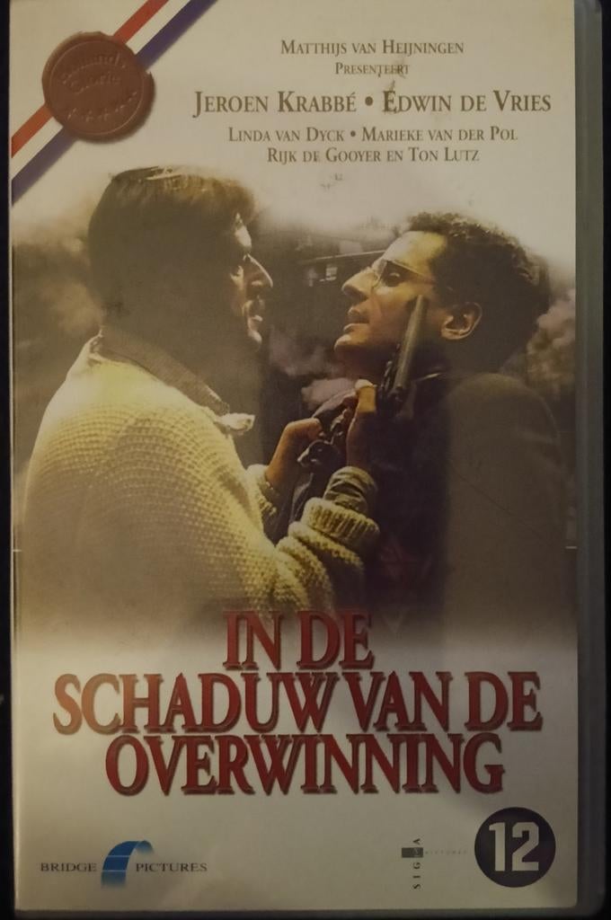 In de Schaduw Van De Overwinning vhs, Alle leeftijden, Ophalen of Verzenden, Zo goed als nieuw
