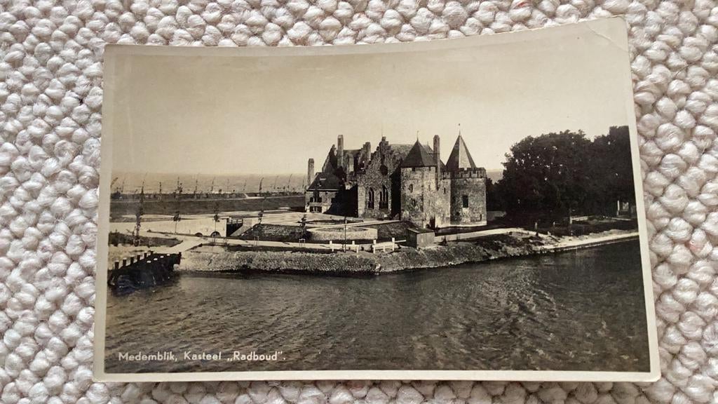 Fotokaart Medemblik Kasteel Radboud. 936, Ophalen of Verzenden, 1920 tot 1940, Ongelopen, Noord-Holland