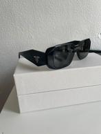 Prada Zonnebril Zwart Unisex, Sieraden, Tassen en Uiterlijk, Zonnebrillen en Brillen | Dames, Zonnebril, Prada, Zwart, Ophalen of Verzenden
