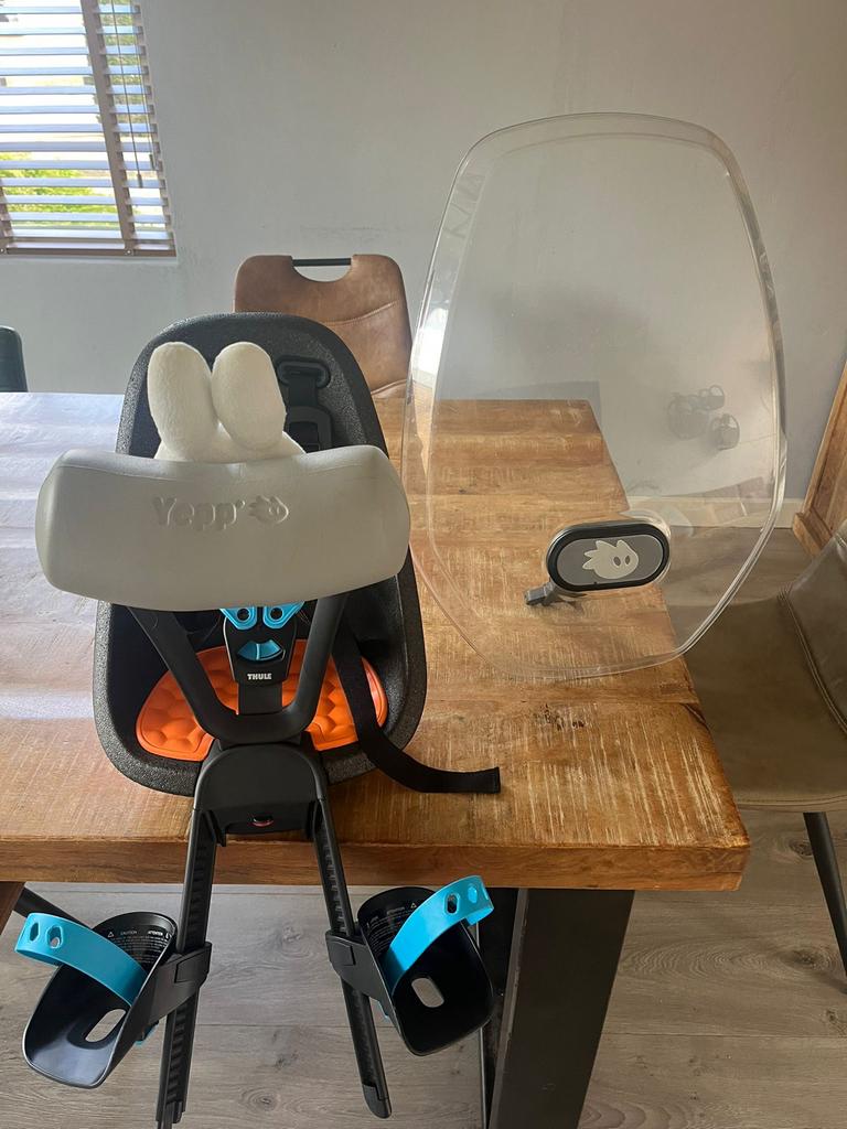 Yepp voorzitje met windscherm en slaaprol Nijntje, Fietsen en Brommers, Fietsaccessoires | Fietsstoeltjes, Ophalen, Voetsteuntjes