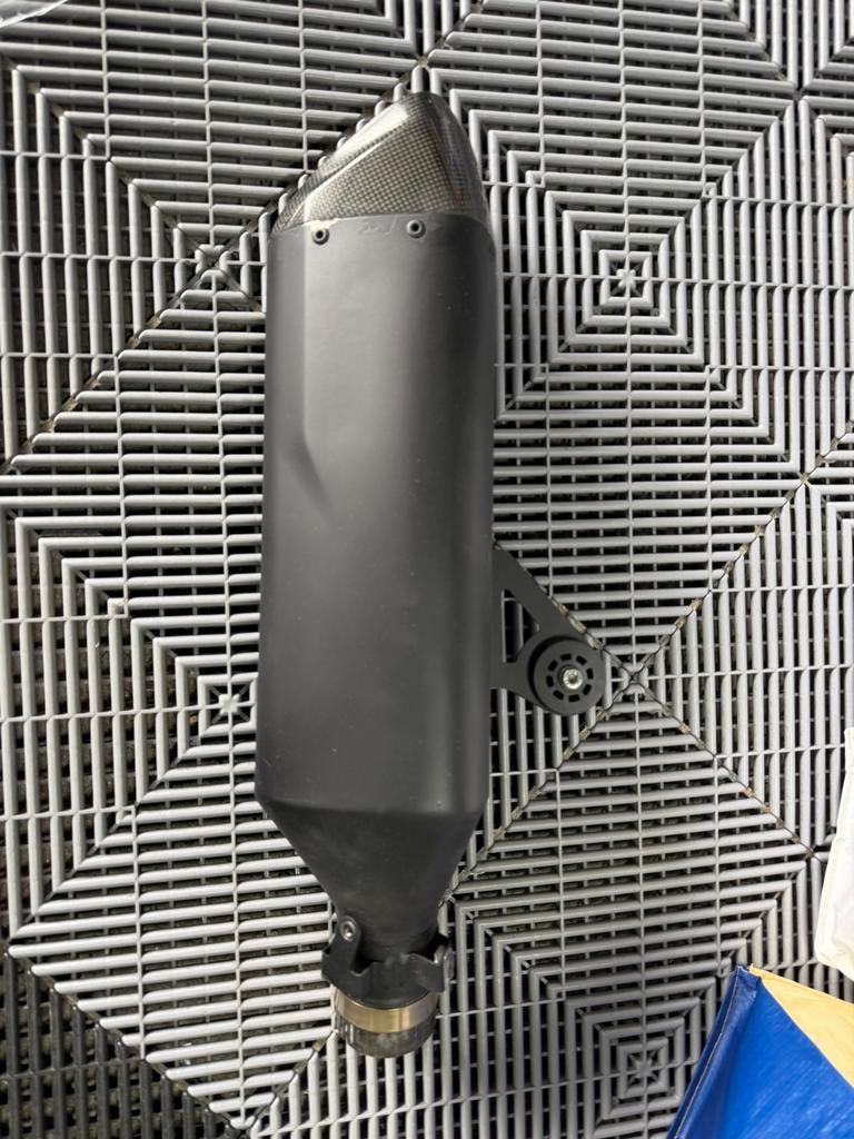 Bmw m1000 xr titanium Akrapovic matzwart, Motoren, Onderdelen | BMW, Ophalen of Verzenden, Gebruikt