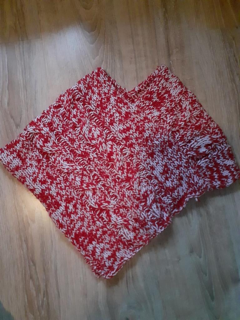 Zgan handgemaakte poncho maat 122, Kinderen en Baby's, Kinderkleding | Maat 122, Overige typen, Meisje, Handgemaakt, Ophalen of Verzenden