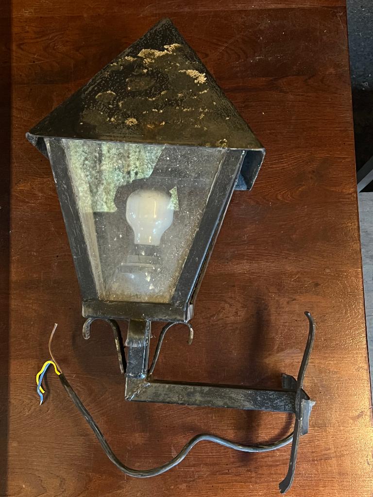 Buitenlamp metaal, Tuin en Terras, Buitenverlichting, Gebruikt, Minder dan 50 watt, Wandlamp, Ophalen of Verzenden