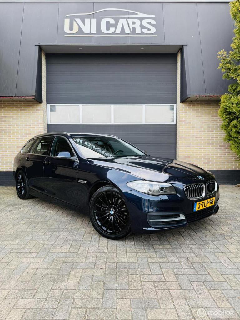 BMW 5-serie Touring 520i High Executive|Auto|LCI|NAP|2014, Auto's, BMW, Bedrijf, Te koop, 5-Serie, ABS, Achteruitrijcamera, Airbags