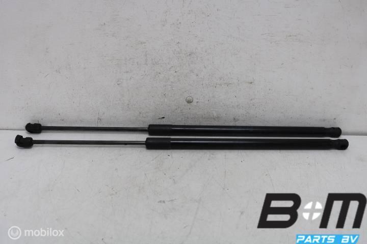 Set gasdrukveren achterklep VW Passat B8 Variant 3G9827550A, Gebruikt