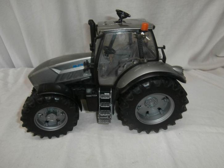 Bruder trekkers, Kinderen en Baby's, Speelgoed | Speelgoedvoertuigen, Zo goed als nieuw, Ophalen