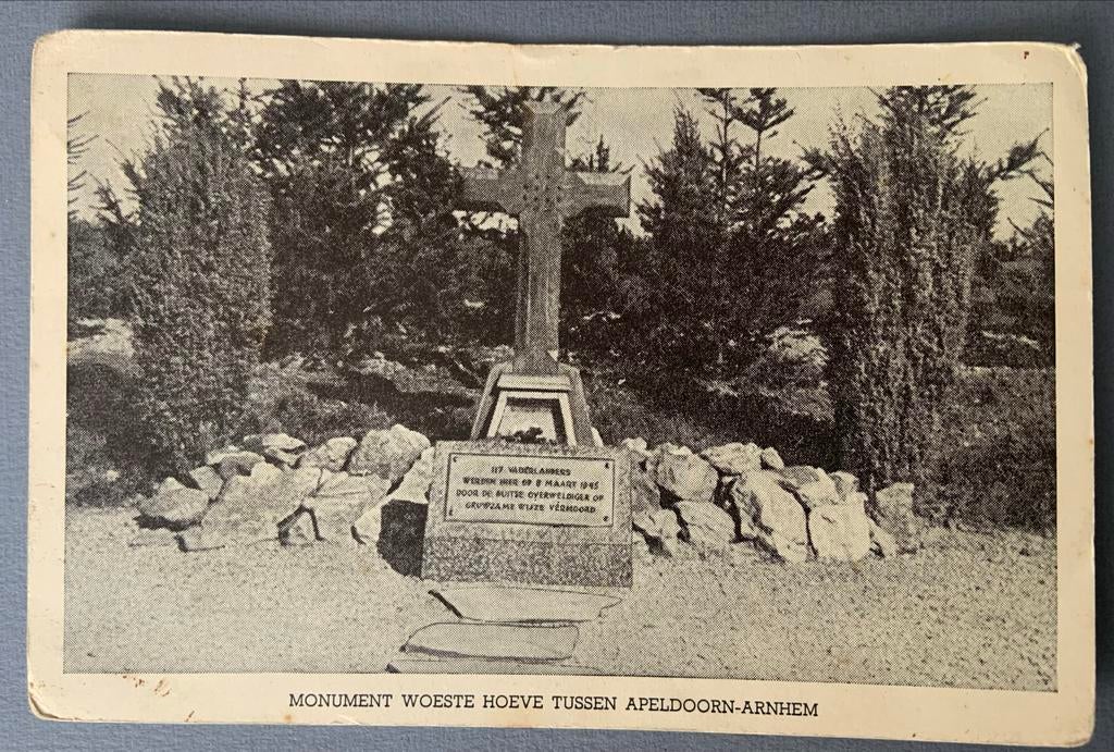 Oorlogsmonument Woeste Hoeve Apeldoorn-Arnhem, Ophalen of Verzenden, 1940 tot 1960, Ongelopen, Gelderland