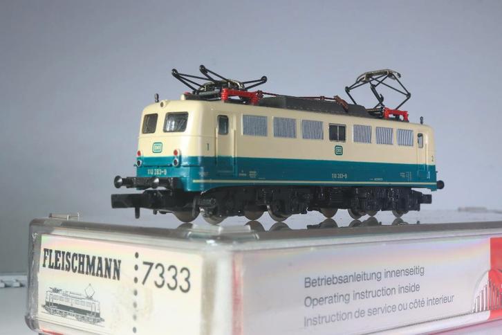 Elektrische locomotief BR 110, beige/blauw, DB, Hobby en Vrije tijd, Modeltreinen | N-Spoor, Gebruikt, Locomotief, Gelijkstroom