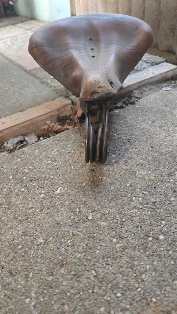 Oude lepper zadel leer, Ophalen of Verzenden, Gebruikt