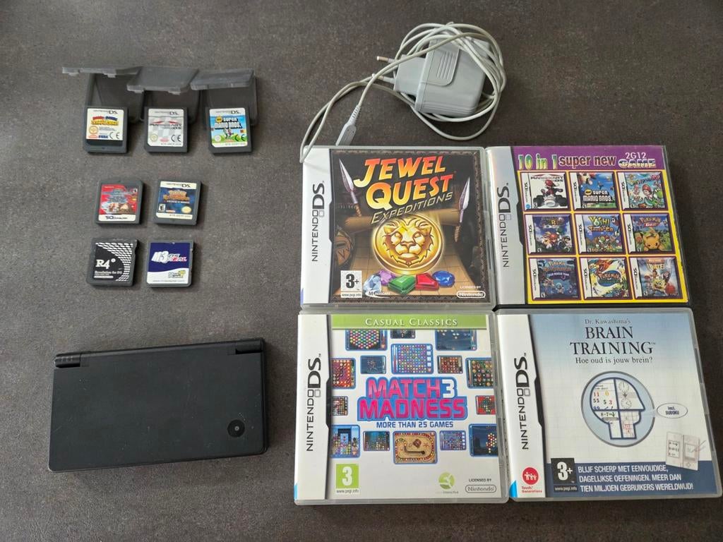 Nintendo ds incl veel spelletjes, Spelcomputers en Games, Spelcomputers | Nintendo DS, Gebruikt, DS Lite, Zwart, Met games, Ophalen of Verzenden