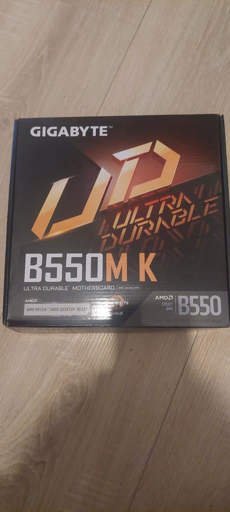 Moederbord b550m k, Computers en Software, Moederborden, Ophalen of Verzenden, Overige soorten