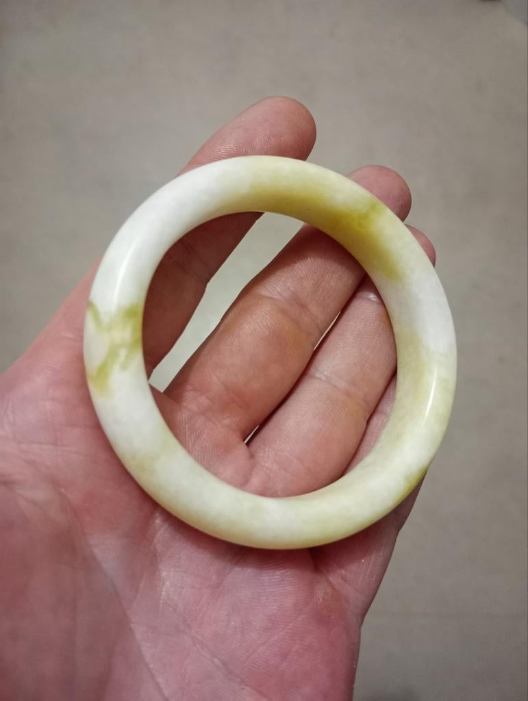 Natuurlijke Geel Wit Groenig Lantian Jade Armband 60mm, Ophalen of Verzenden, Nieuw