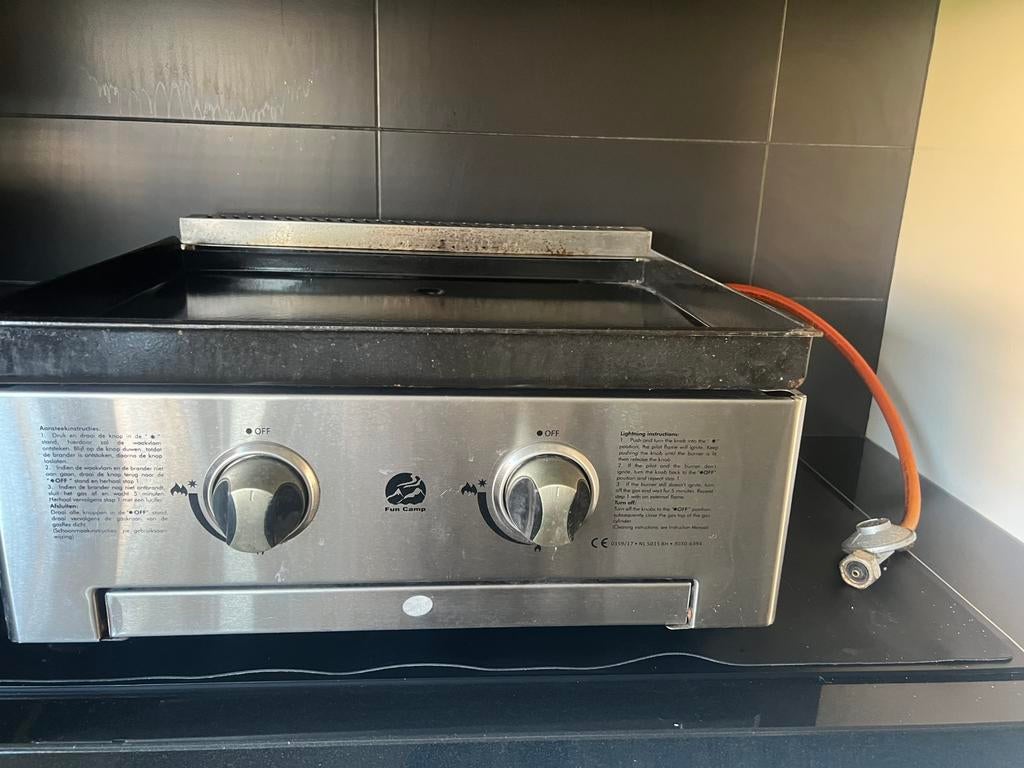 Goedwerkende gasbbq met gasfles 6 kg, Ophalen of Verzenden, Zo goed als nieuw