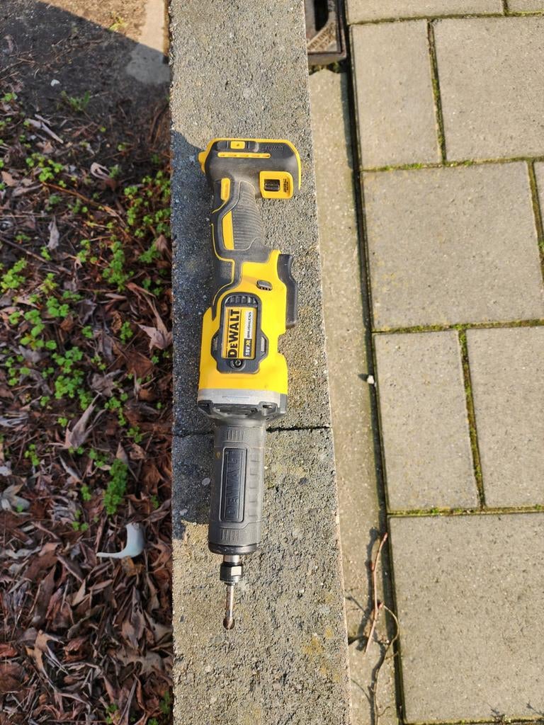 DeWalt 18v puntfrees bijna nooit gebruikt zgan, Accu, Ophalen of Verzenden, Zo goed als nieuw, Bovenfrees