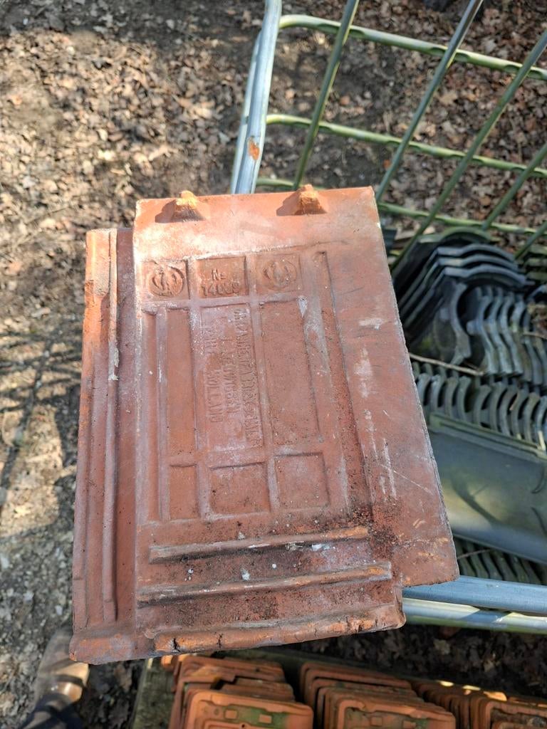 Tuile de Nord rood Vlakke wel 2390 st, Ophalen