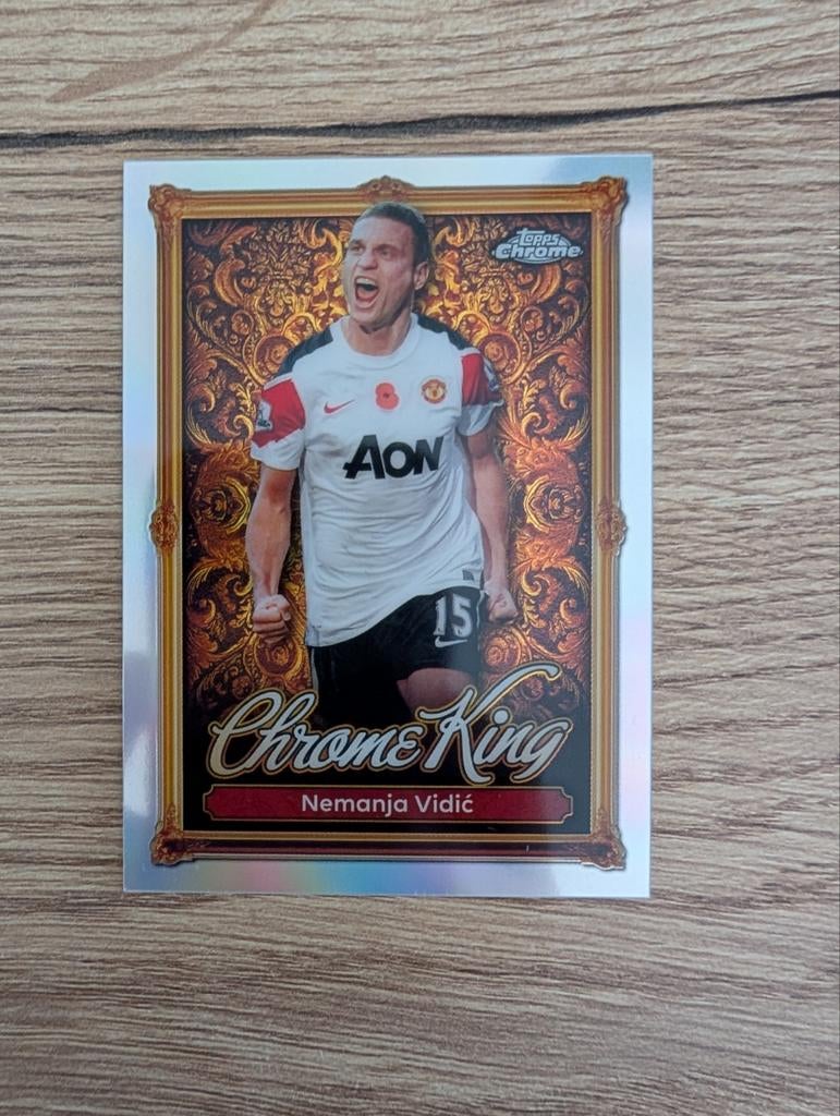 Nemanja Vidic - Chrome King Premier League Debut Edition, Verzamelen, Ophalen of Verzenden, Buitenlandse clubs, Spelerskaart