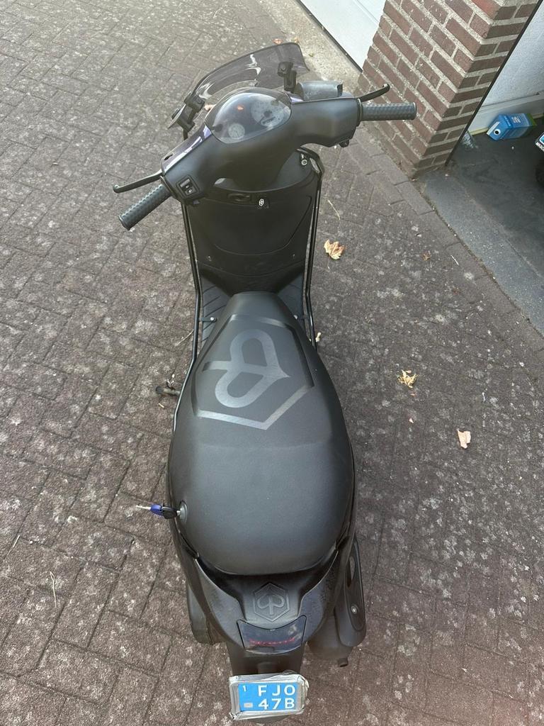 Piaggio Zip 2007 - Projectscooter met upgrades, Ophalen, Gebruikt, Maximaal 45 km/u, Zip