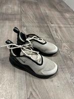 Nike Air Max 270 - Maat 31 - Grijs/Zwart/Wit, Kinderen en Baby's, Kinderkleding | Schoenen en Sokken, Gebruikt, Ophalen of Verzenden