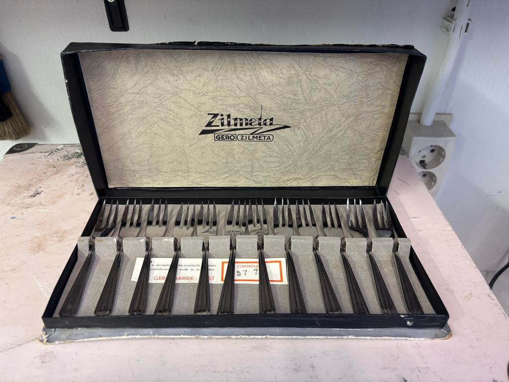 Gero Zilmeta gebakvorkjes in de originele cassette, Ophalen of Verzenden