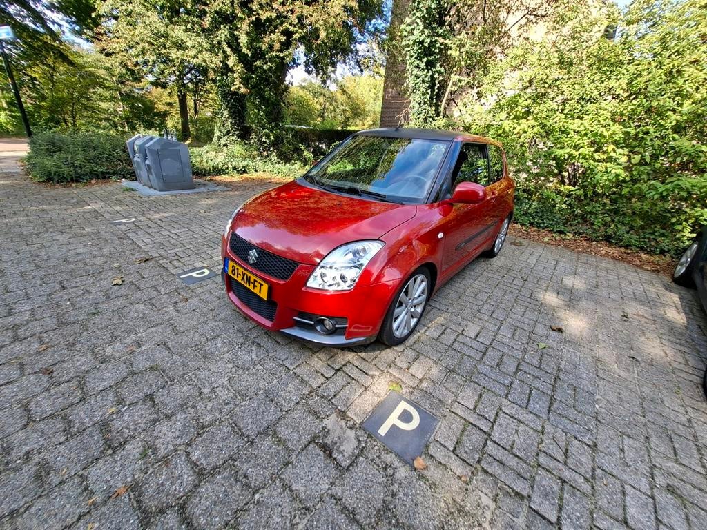 Suzuki Swift 1.6 3D Sport 2007 Rood, Auto's, Suzuki, Voorwielaandrijving, 1005 kg, 125 pk, 40 €/maand