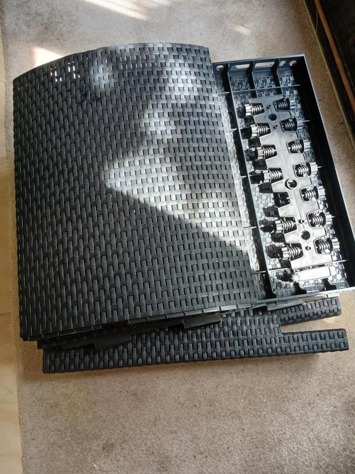 Nieuwe tuinstoel, zelf monteren. Gevlochten riet, plastic, Tuin en Terras, Tuinstoelen, Ophalen of Verzenden